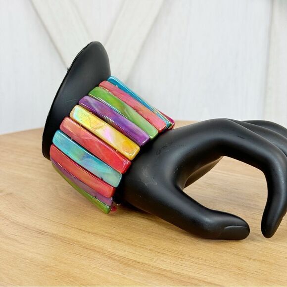 Mother Of Pearl Abalone Luster Seashell Elastic Stretch Cuff Bracelet Rainbow - Picture 1 of 9